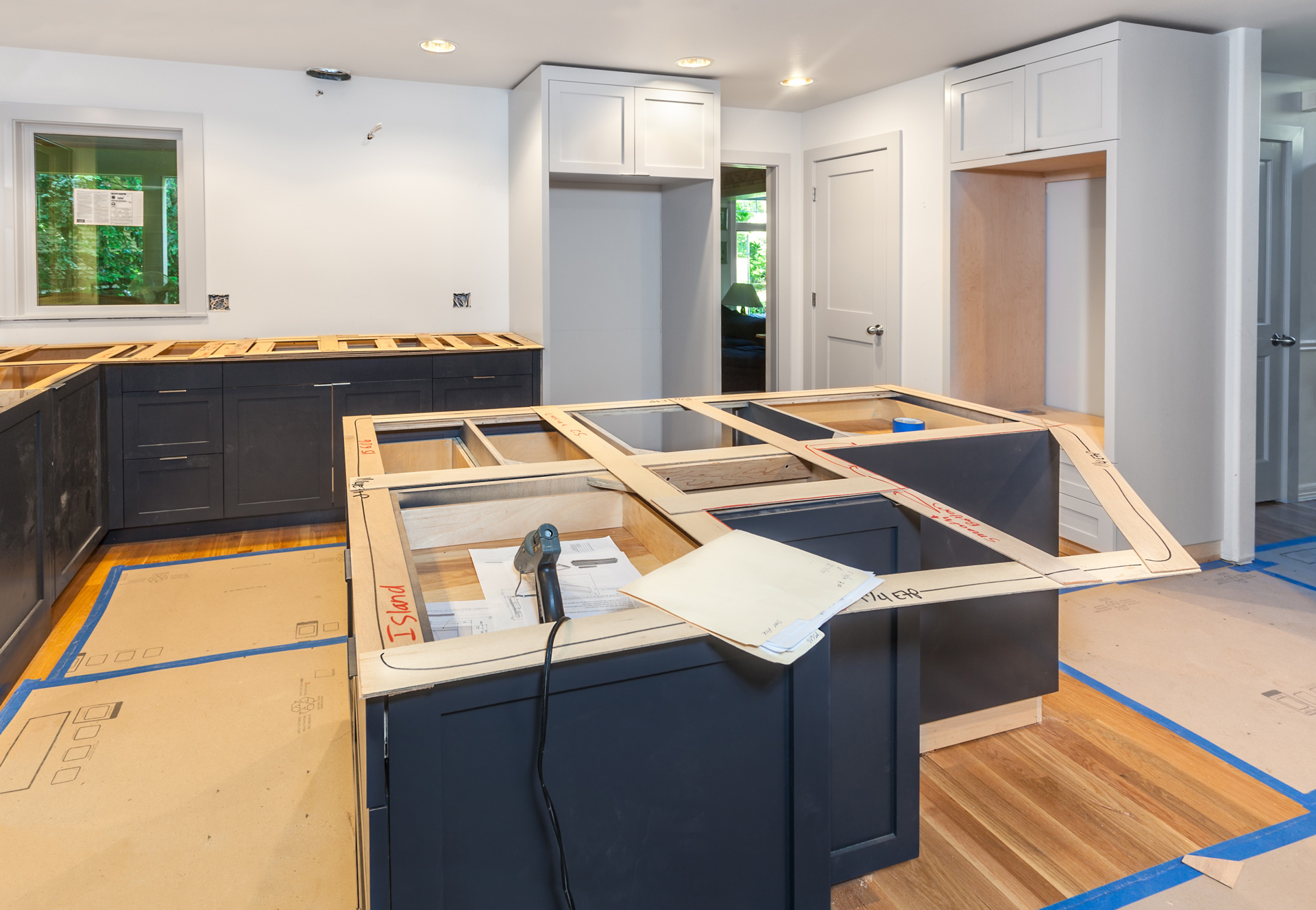 Kitchen without countertop