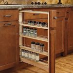 Between-cabinet pullouts