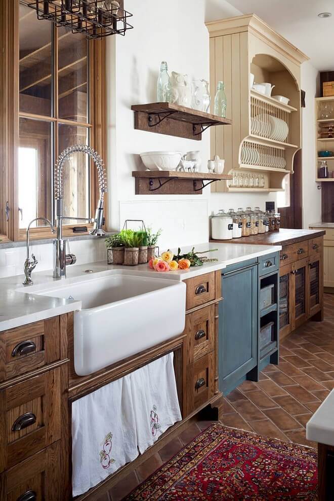 Wood and antique-white farmhouse kitchen cabinet ideas