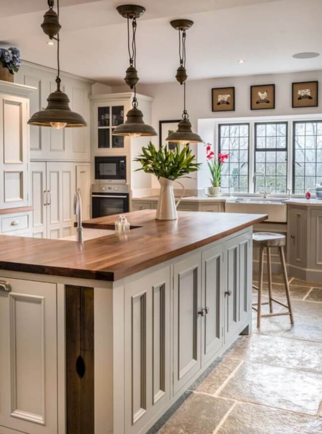 Grey farmhouse kitchen cabinets with beige undertones 