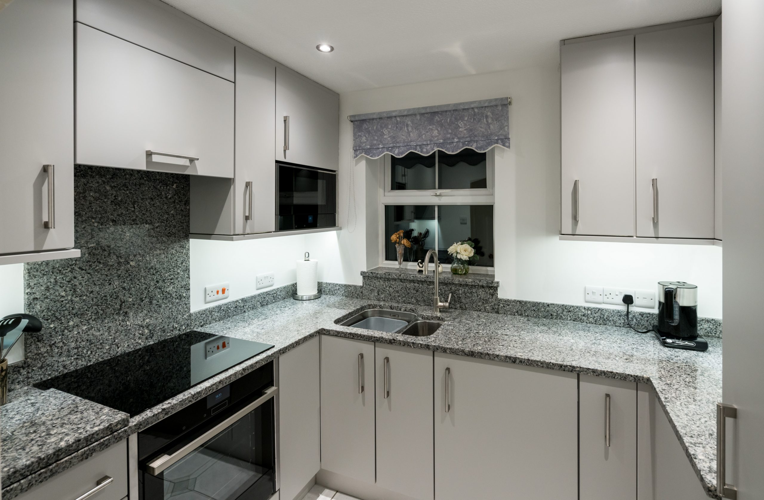 Small U Shaped Kitchen Design small-u-shaped-kitchen-design