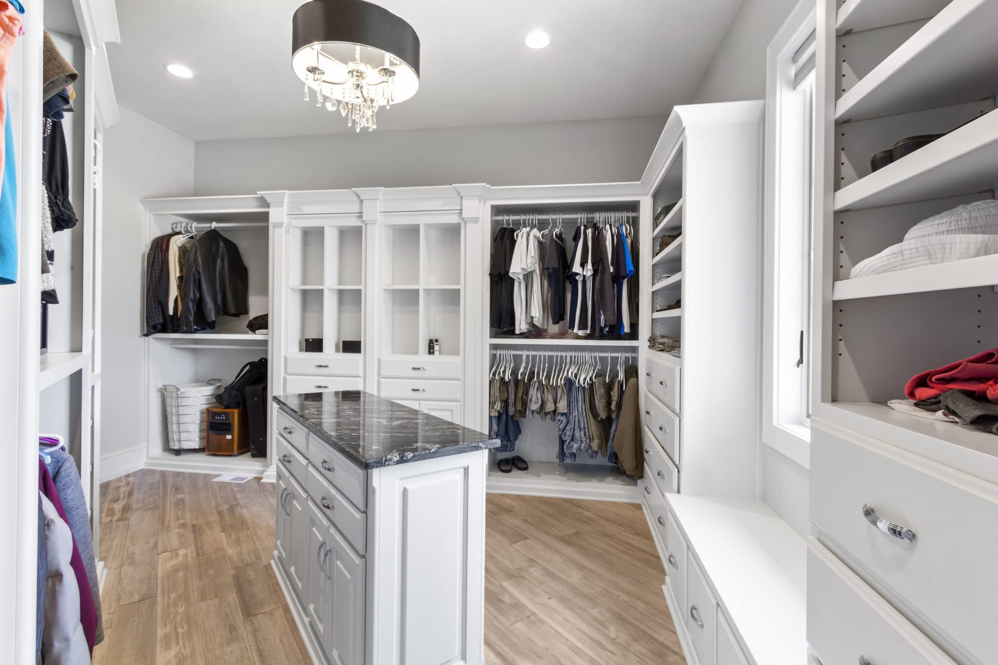 8 Closet Trends for 2021 That Your Clients Will Love