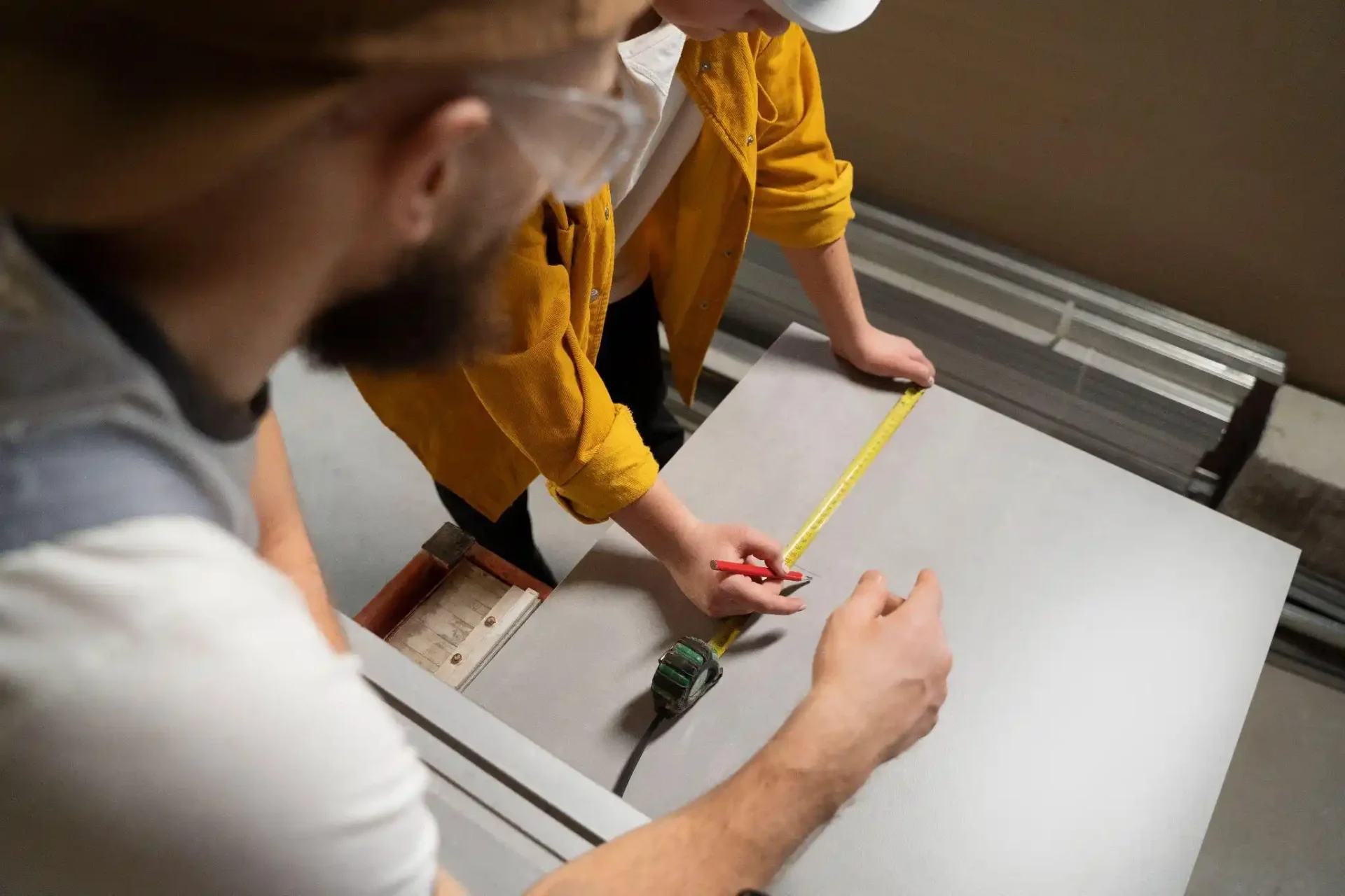 Measurements-made-using-a-measuring-tape